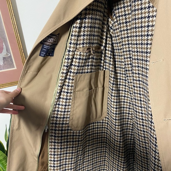 Vintage Mercedes Khaki/Tan Mid-Length Trench Coat - Picture 12 of 15